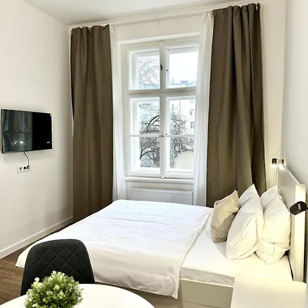 Cozy One-room In Heart Of *