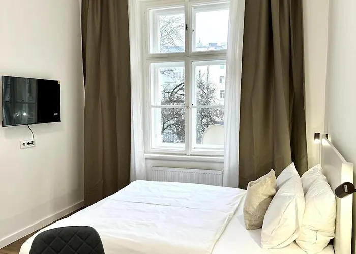 Cozy One-room In Heart Of *